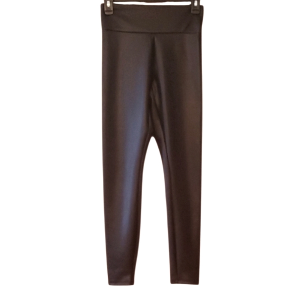 Express NWOT Black Faux Leather Leggings Pants Size XS